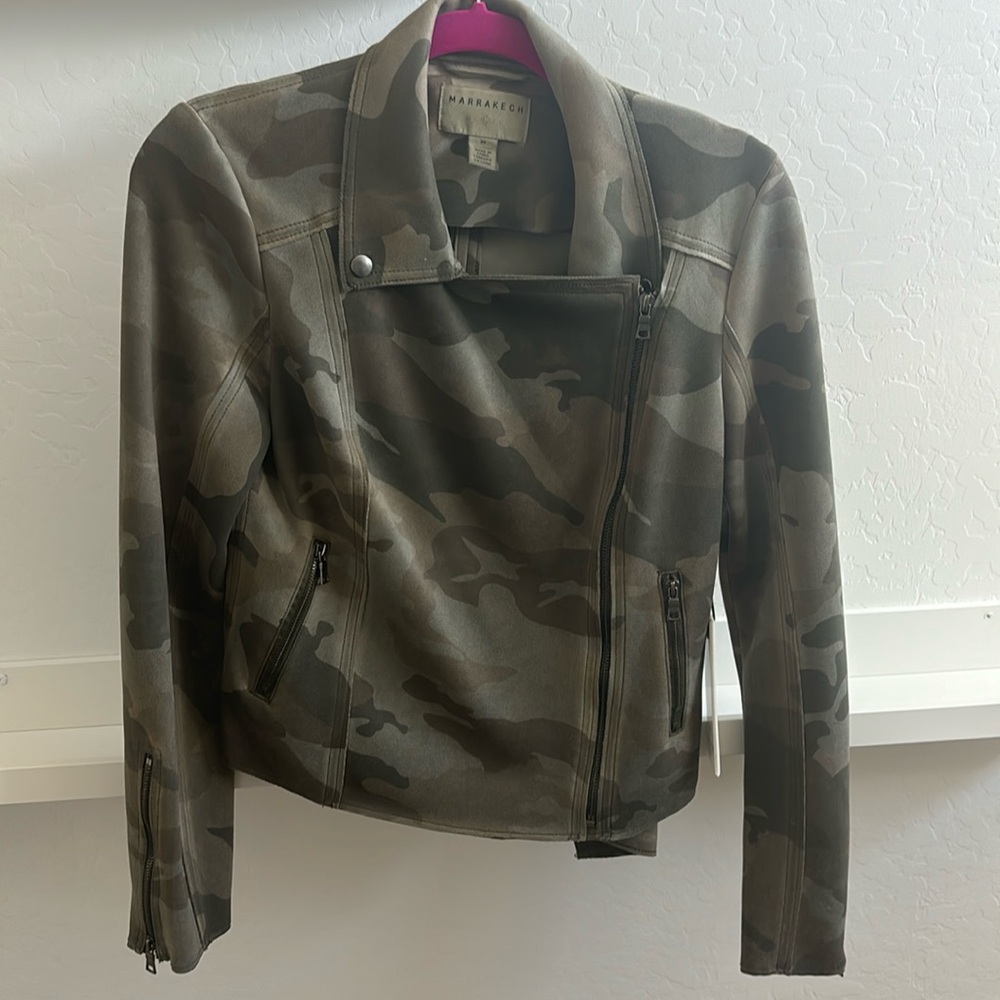 NWT Marrakech camo jacket. Size xs